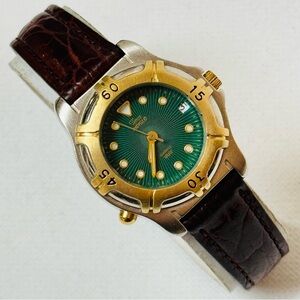Vintage Timex Indiglo Women's Date Watch Green Dial Brown Leather Two Tone